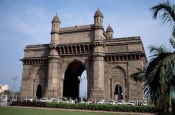 Exploring the Iconic Gateway of India: A Comprehensive Travel Guide